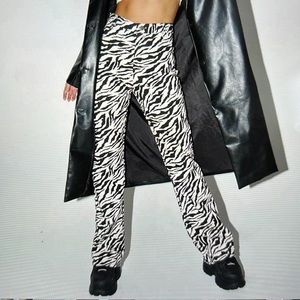 Motel Zoven Trouser in 90’s Zebra 🦓 Print